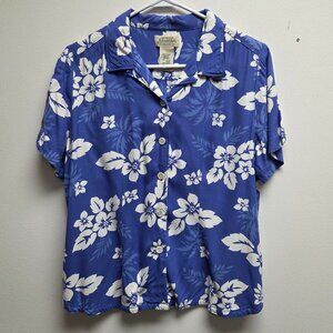 Women's Large St. John's Bay Button-Down Shirt